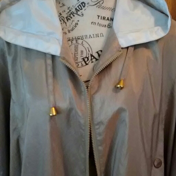 Ladies Jacket - Picture 2 of 5